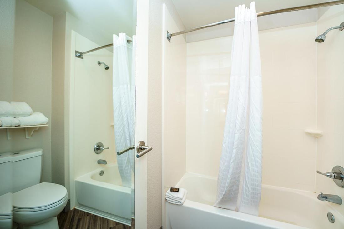 Wingate By Wyndham Brunswick Ga I-95 Hotel Екстериор снимка