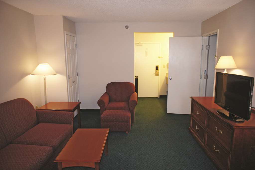 Wingate By Wyndham Brunswick Ga I-95 Hotel Стая снимка